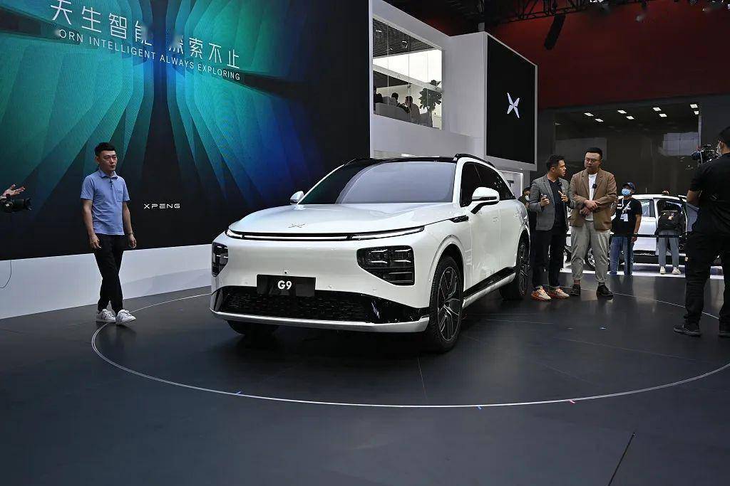2023年亏损扩大、毛利再降，小鹏汽车将迎大产品周期