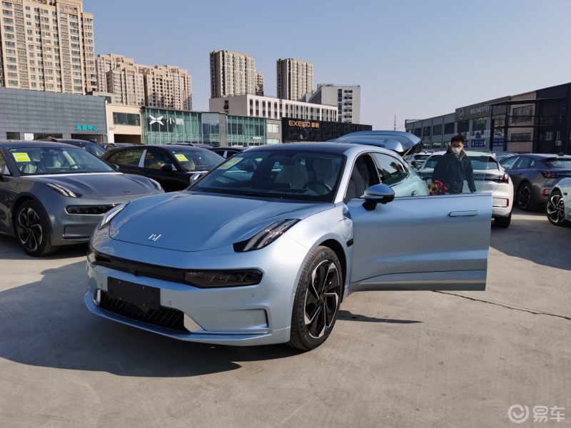 极氪汽车发布“提车关爱补贴”计划