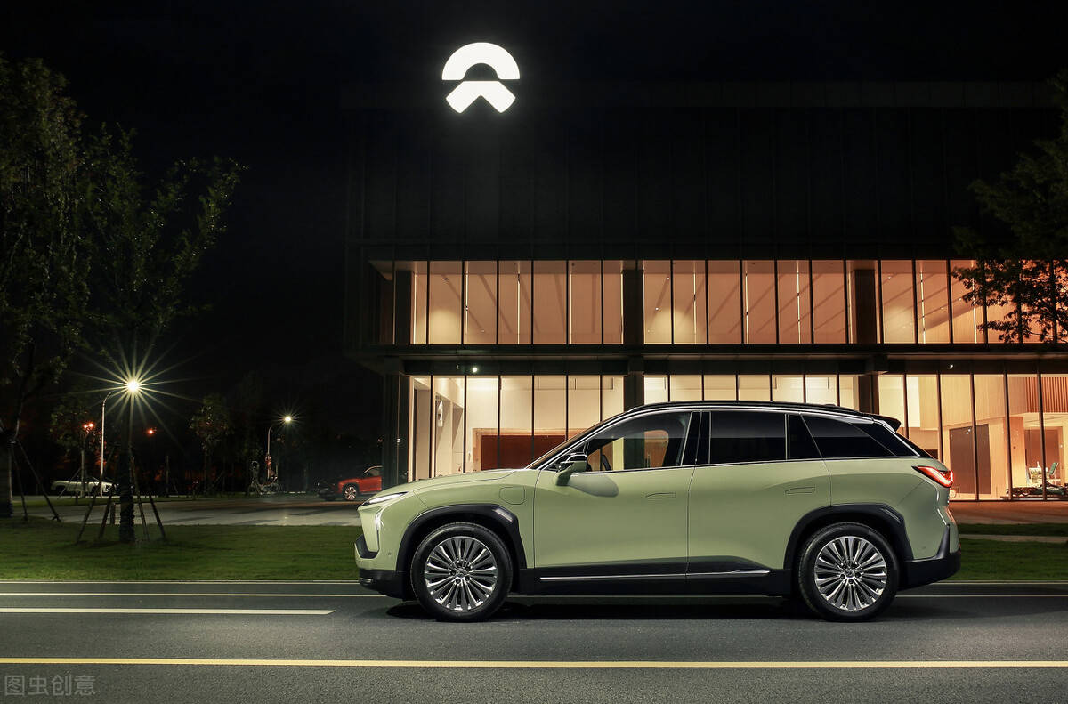 一句话点评2月中型SUV：“最美比亚迪”直指Model Y